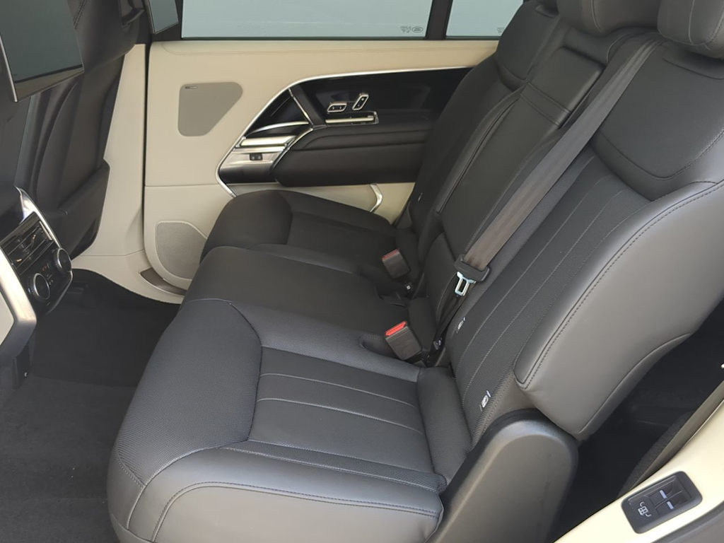 Thumbnail: 2024 Land Rover Range Rover - 25