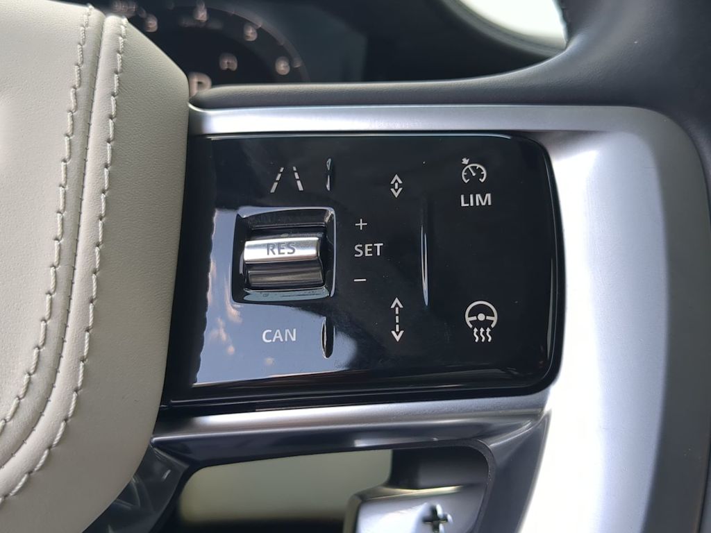 Thumbnail: 2024 Land Rover Range Rover - 29