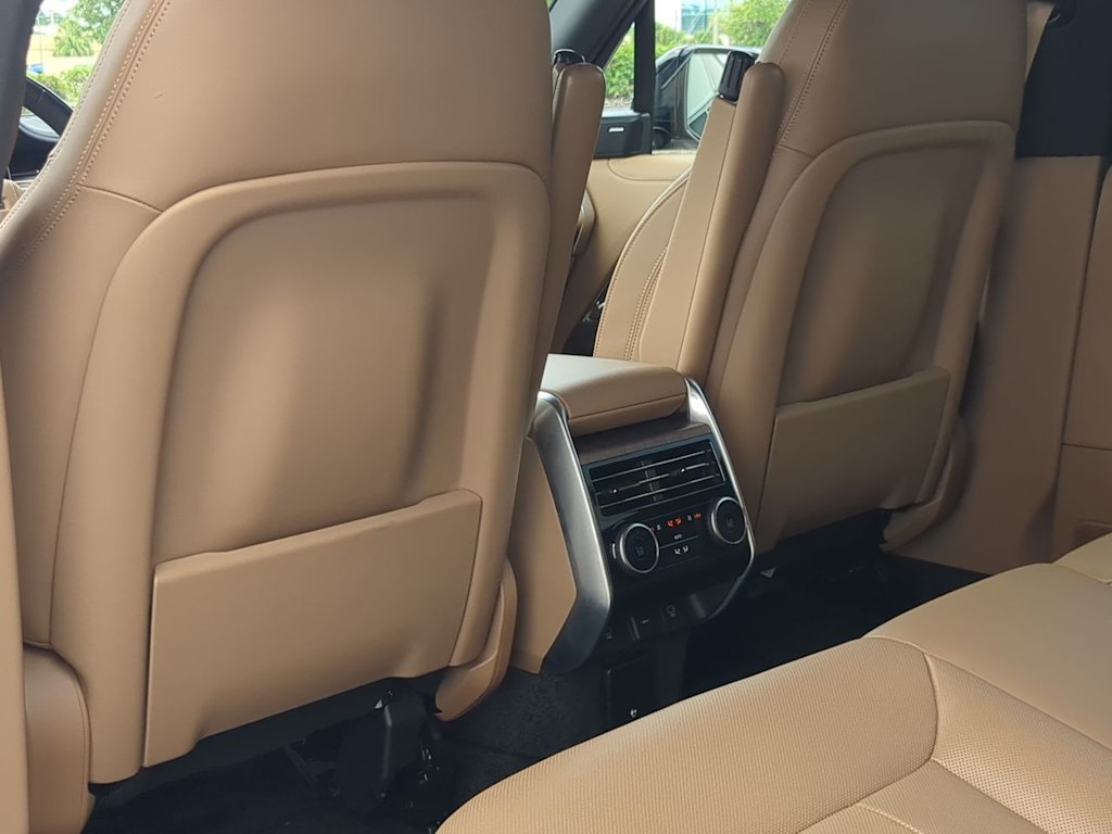 Thumbnail: 2025 Land Rover Range Rover - 27