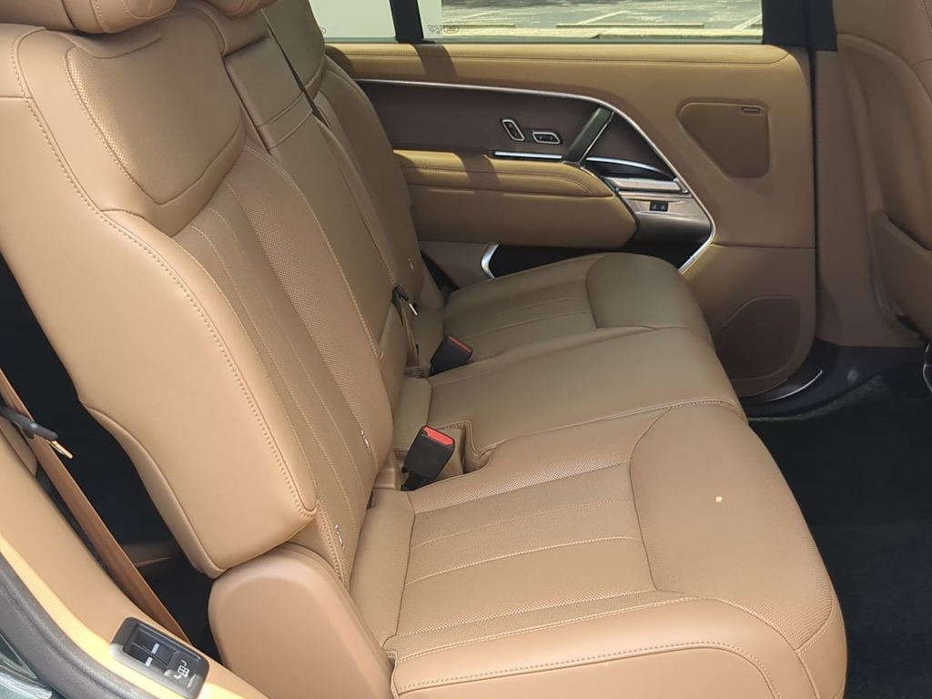 Thumbnail: 2025 Land Rover Range Rover - 29