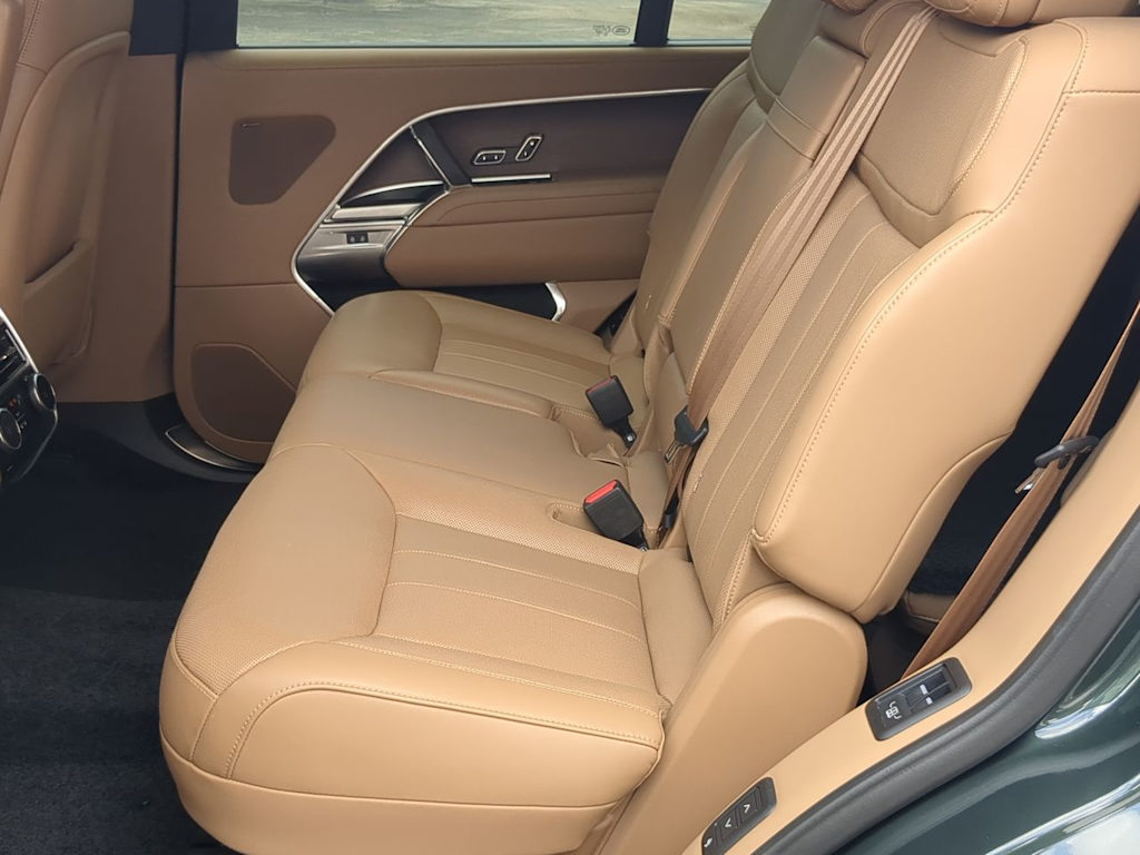 Thumbnail: 2025 Land Rover Range Rover - 11