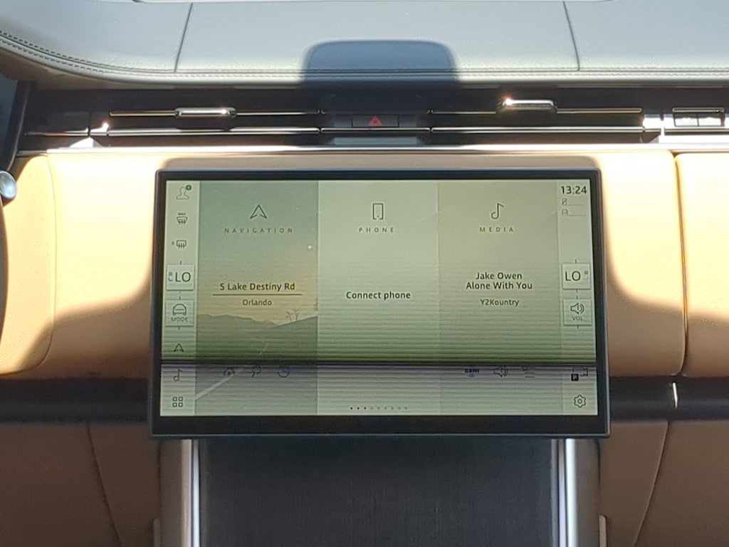 Thumbnail: 2026 Land Rover Range Rover - 33