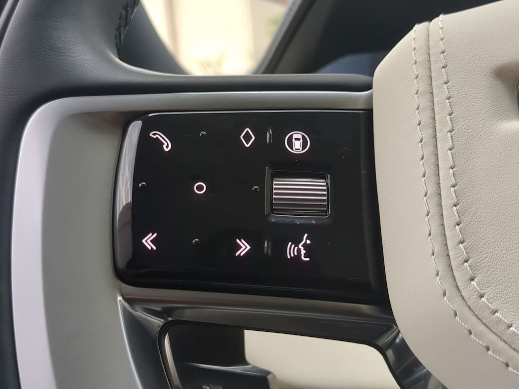 Thumbnail: 2025 Land Rover Range Rover - 30