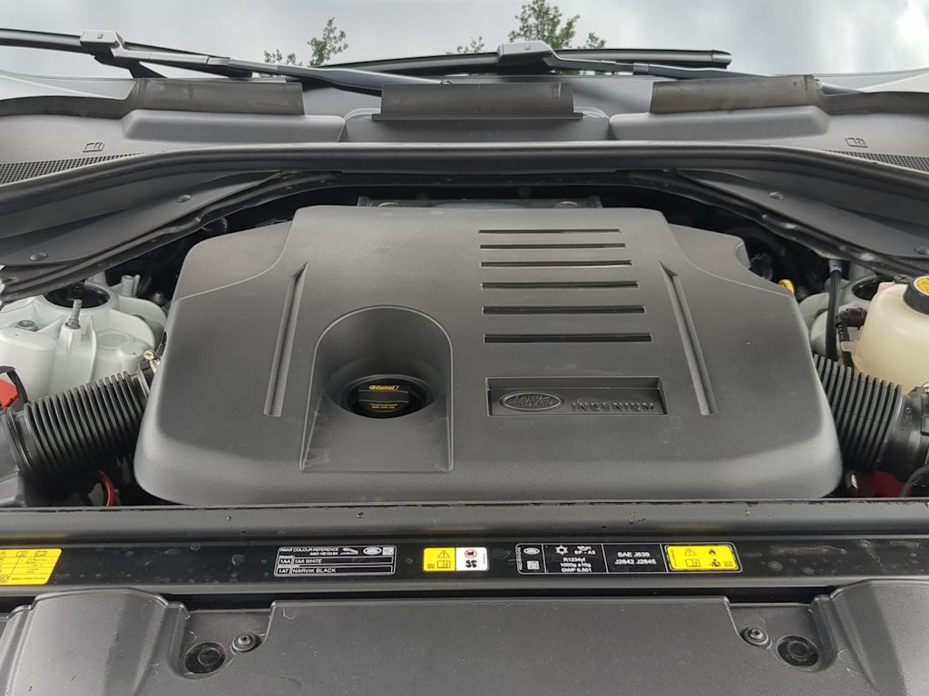 Thumbnail: 2025 Land Rover Range Rover - 7