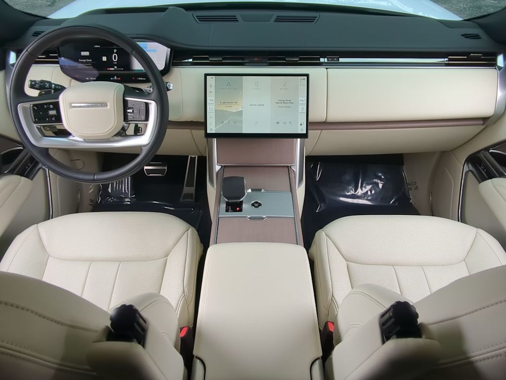 Thumbnail: 2025 Land Rover Range Rover - 8