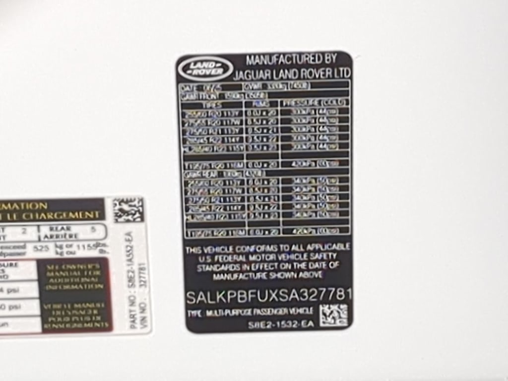 Thumbnail: 2025 Land Rover Range Rover - 16