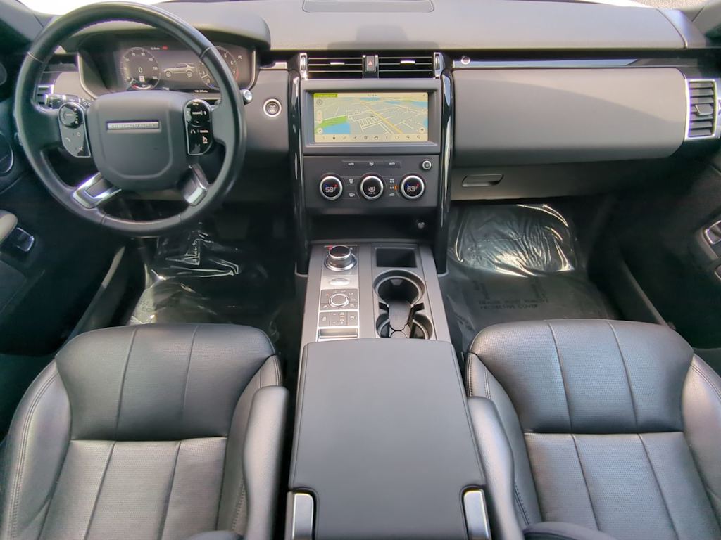Thumbnail: 2020 Land Rover Discovery - 8
