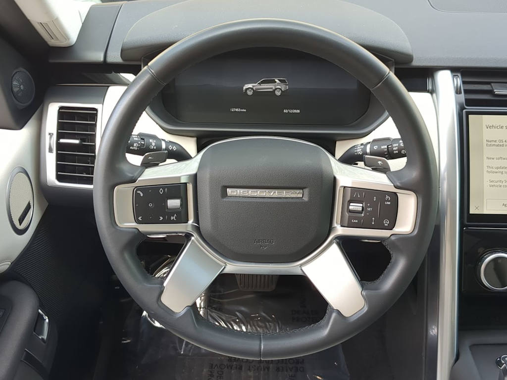 Thumbnail: 2025 Land Rover Discovery - 13
