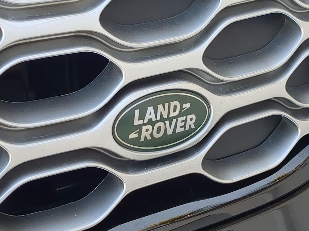 Thumbnail: 2025 Land Rover Discovery - 25