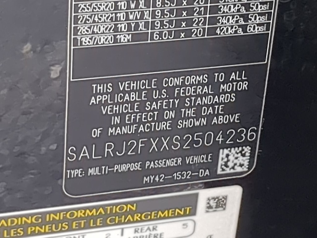 Thumbnail: 2025 Land Rover Discovery - 18