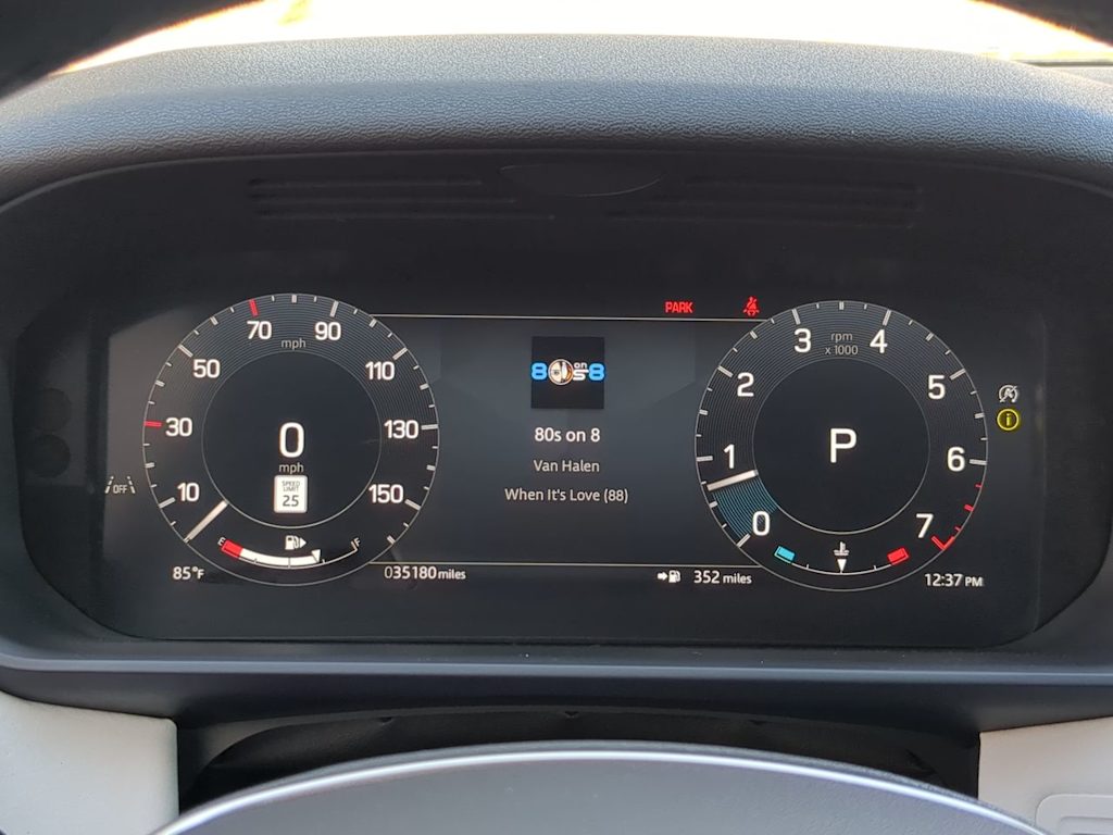 Thumbnail: 2025 Land Rover Discovery - 15