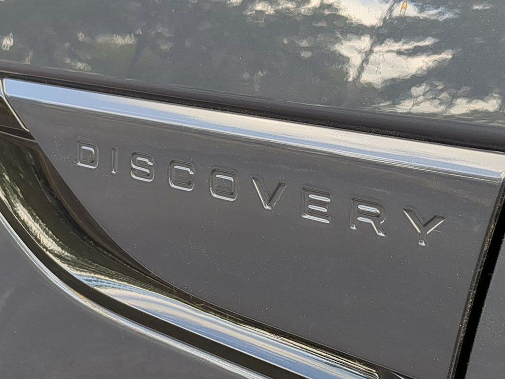 Thumbnail: 2025 Land Rover Discovery - 23