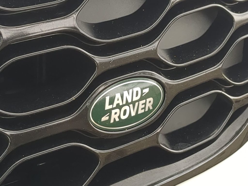 Thumbnail: 2025 Land Rover Discovery - 24