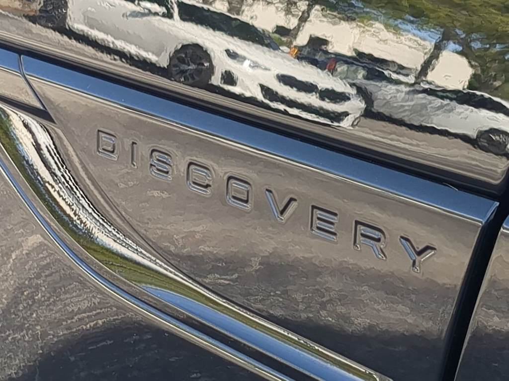 Thumbnail: 2025 Land Rover Discovery - 23