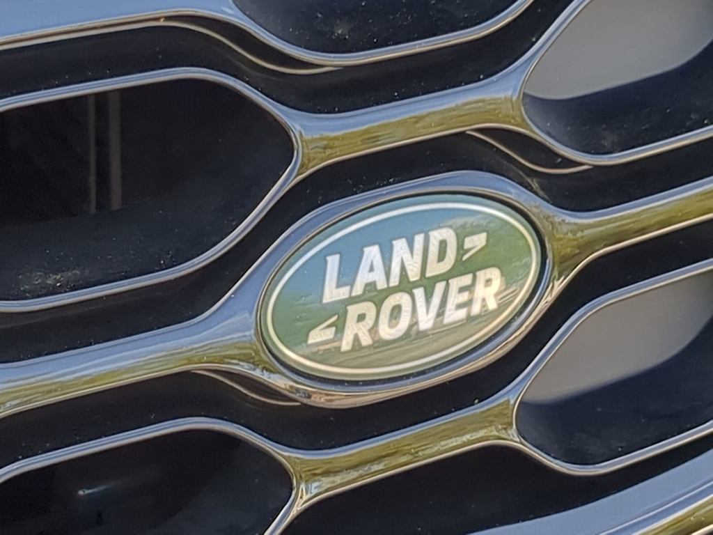 Thumbnail: 2025 Land Rover Discovery - 22