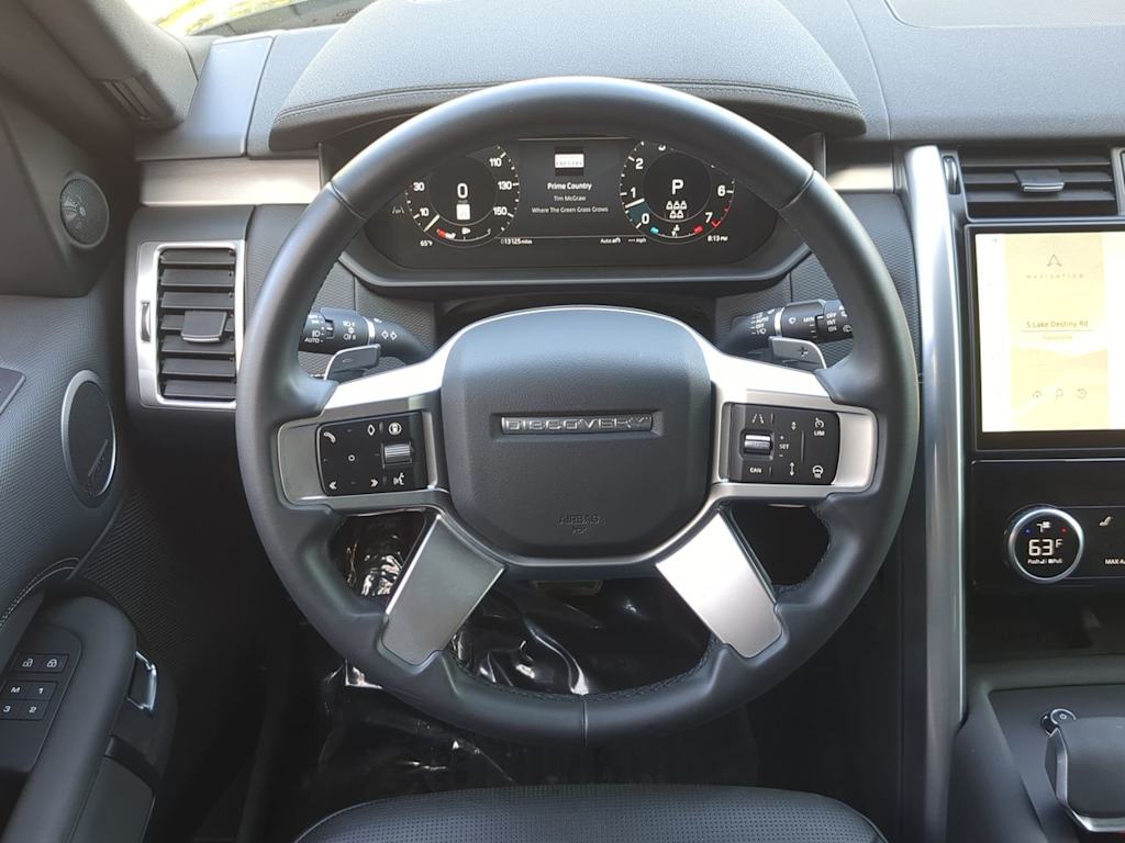 Thumbnail: 2025 Land Rover Discovery - 12