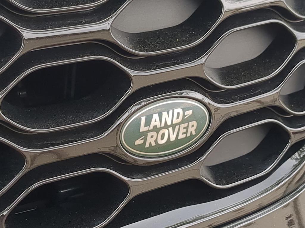 Thumbnail: 2025 Land Rover Discovery - 24