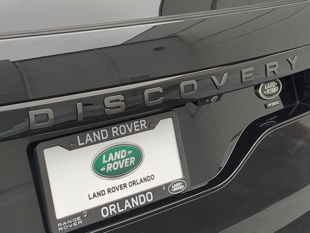 Thumbnail: 2023 Land Rover Discovery - 26