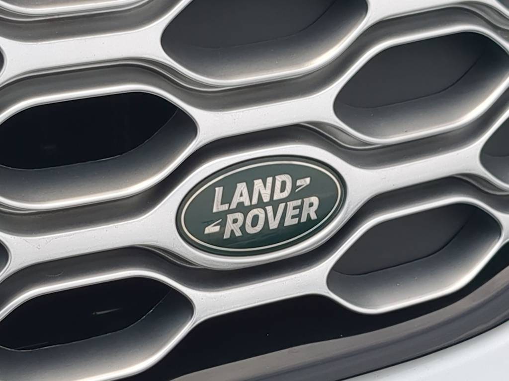 Thumbnail: 2025 Land Rover Discovery - 24