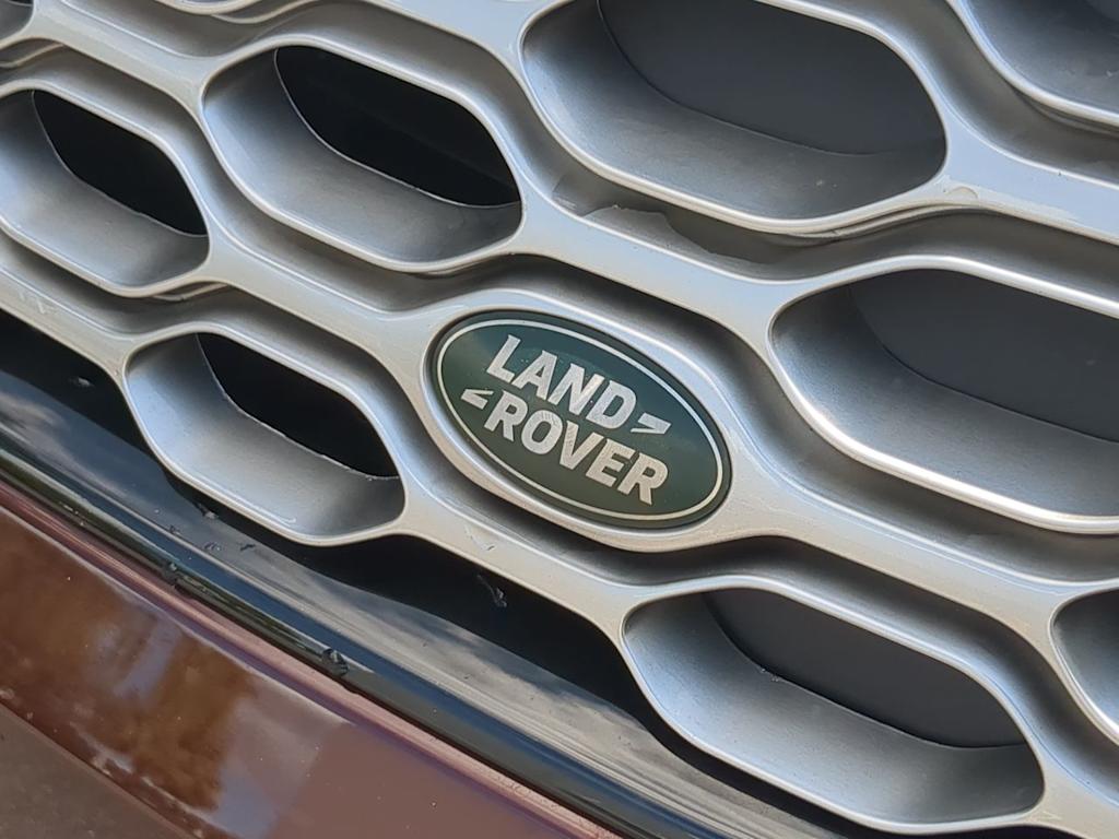 Thumbnail: 2026 Land Rover Discovery - 26