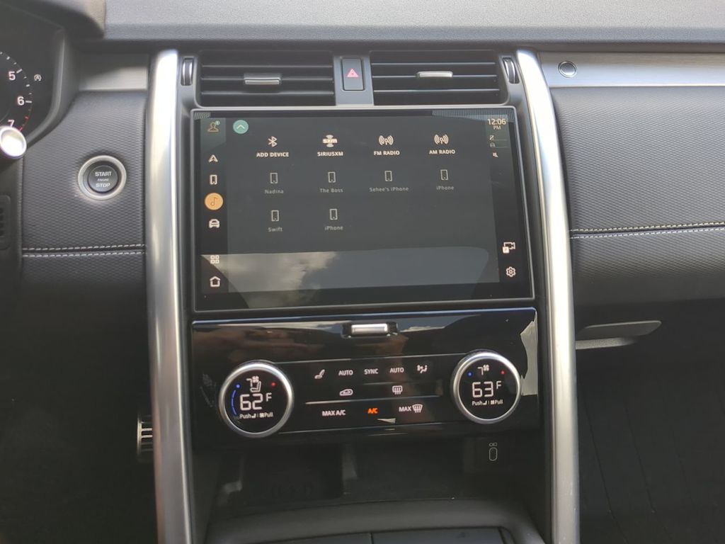 Thumbnail: 2026 Land Rover Discovery - 14