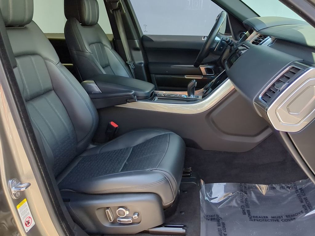 Thumbnail: 2019 Land Rover Range Rover Sport - 12