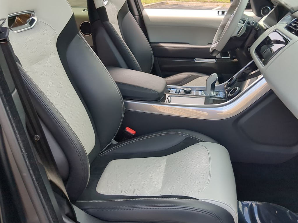 Thumbnail: 2022 Land Rover Range Rover Sport - 11
