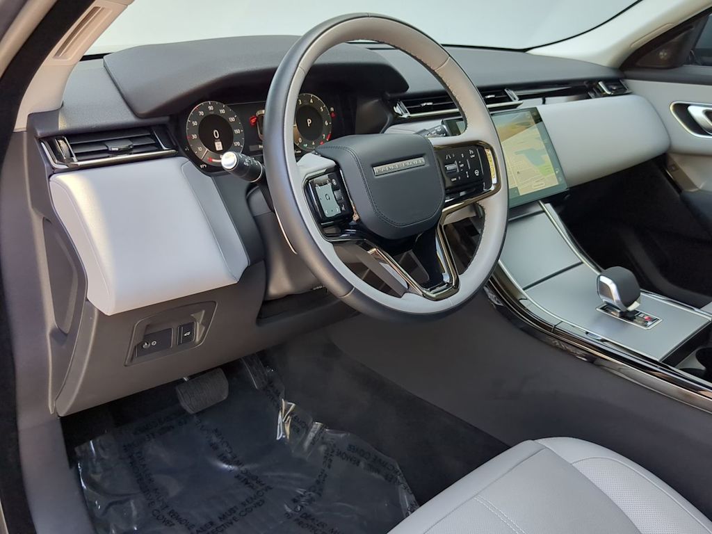 2025 Land Rover Range Rover Velar S 2