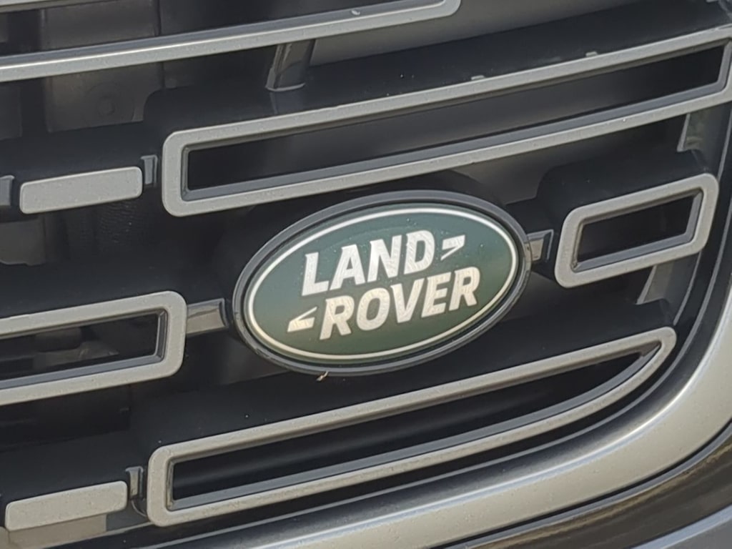Thumbnail: 2026 Land Rover Range Rover Velar - 6