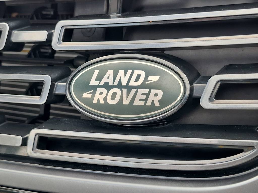 Thumbnail: 2025 Land Rover Range Rover Velar - 6