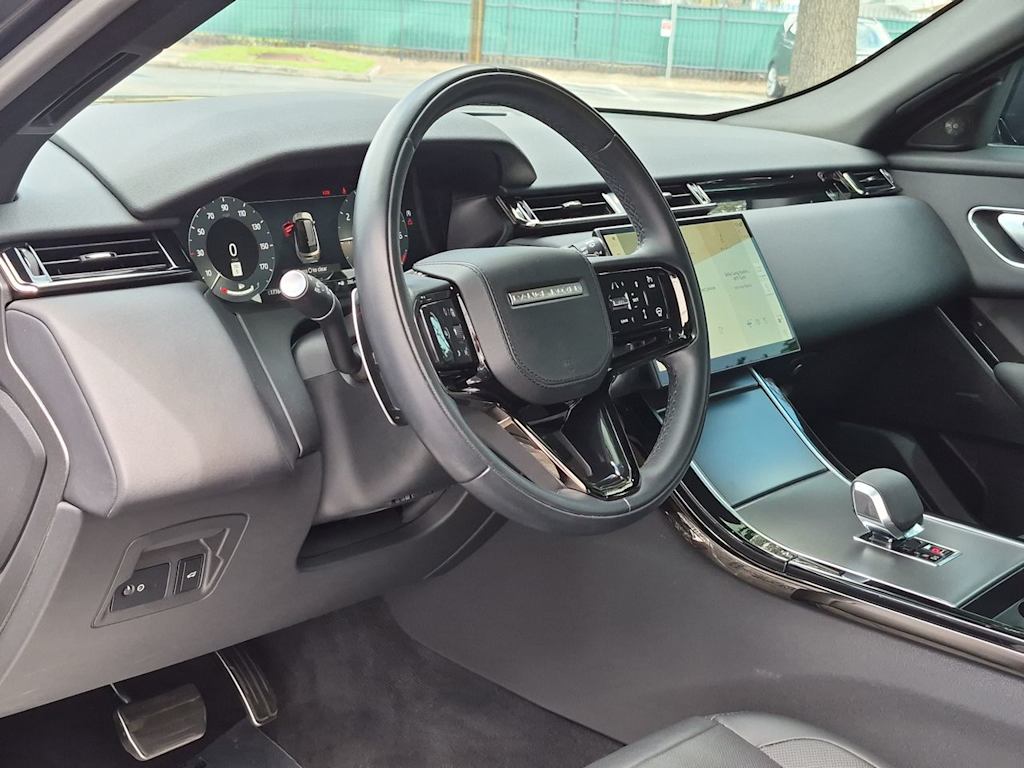 Thumbnail: 2025 Land Rover Range Rover Velar - 2