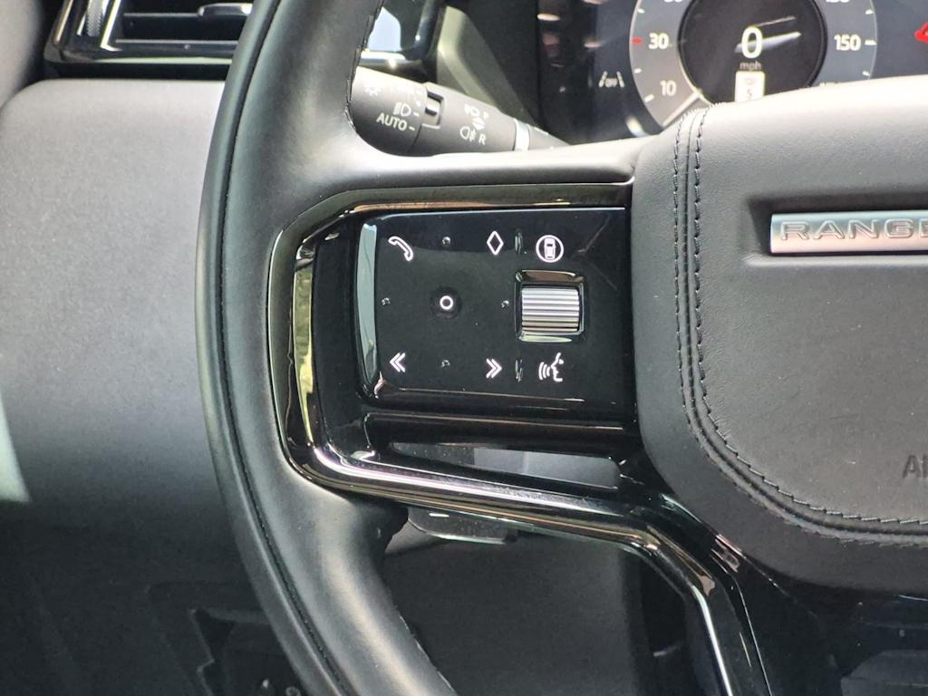 Thumbnail: 2025 Land Rover Range Rover Velar - 28