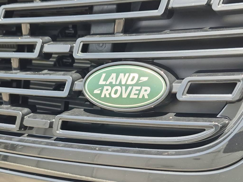 Thumbnail: 2026 Land Rover Range Rover Velar - 6
