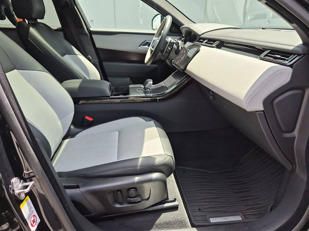 Thumbnail: 2026 Land Rover Range Rover Velar - 11