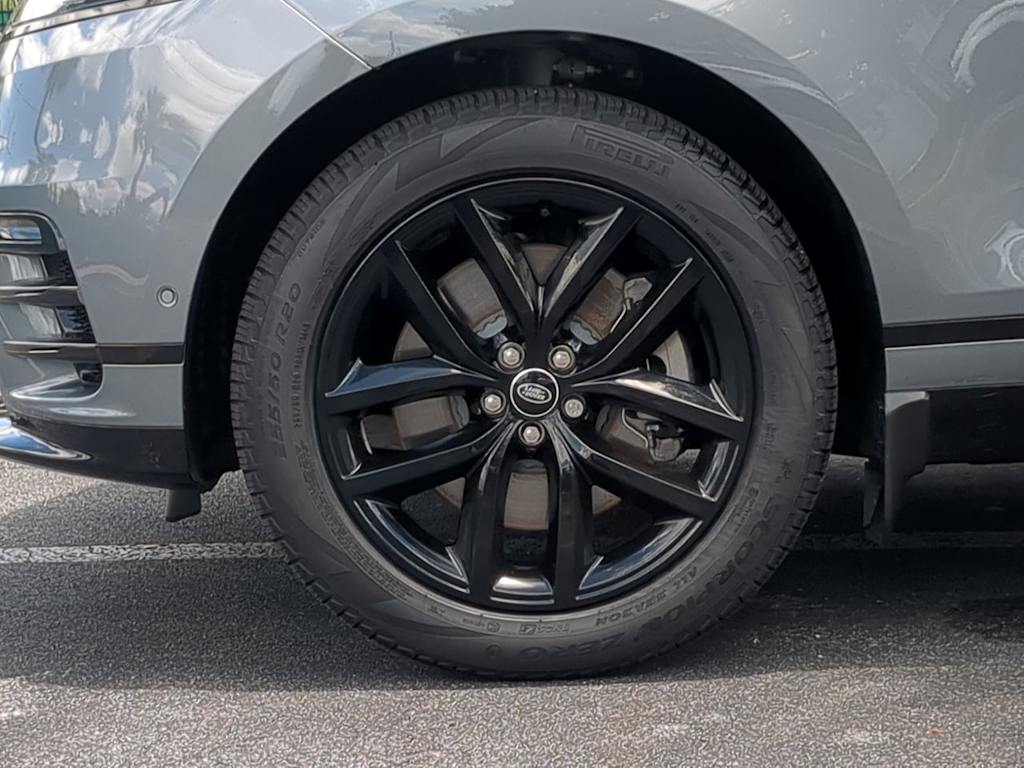 Thumbnail: 2026 Land Rover Range Rover Velar - 7