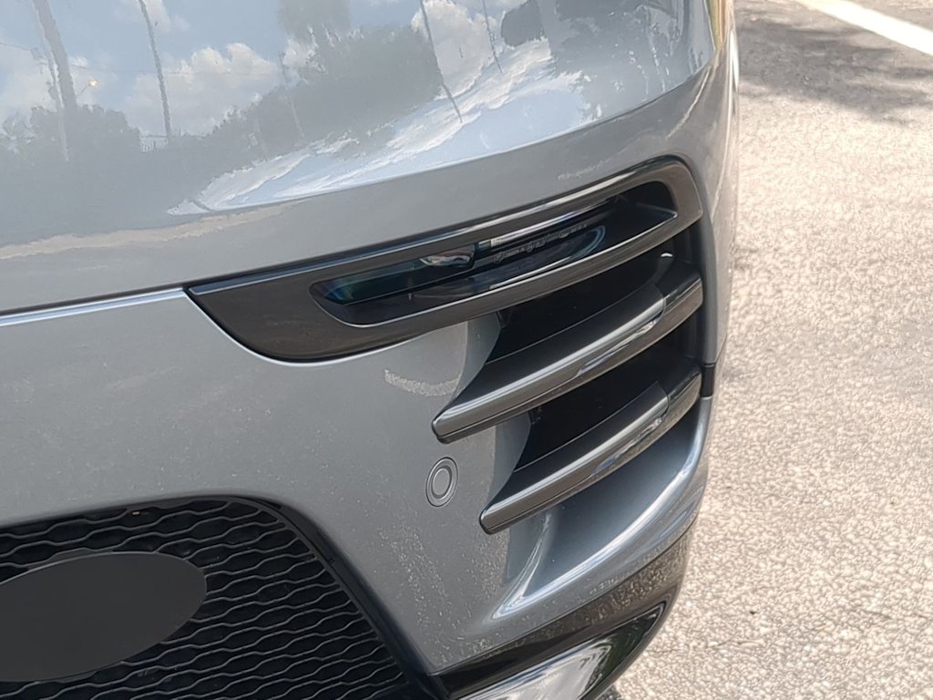 Thumbnail: 2026 Land Rover Range Rover Velar - 25