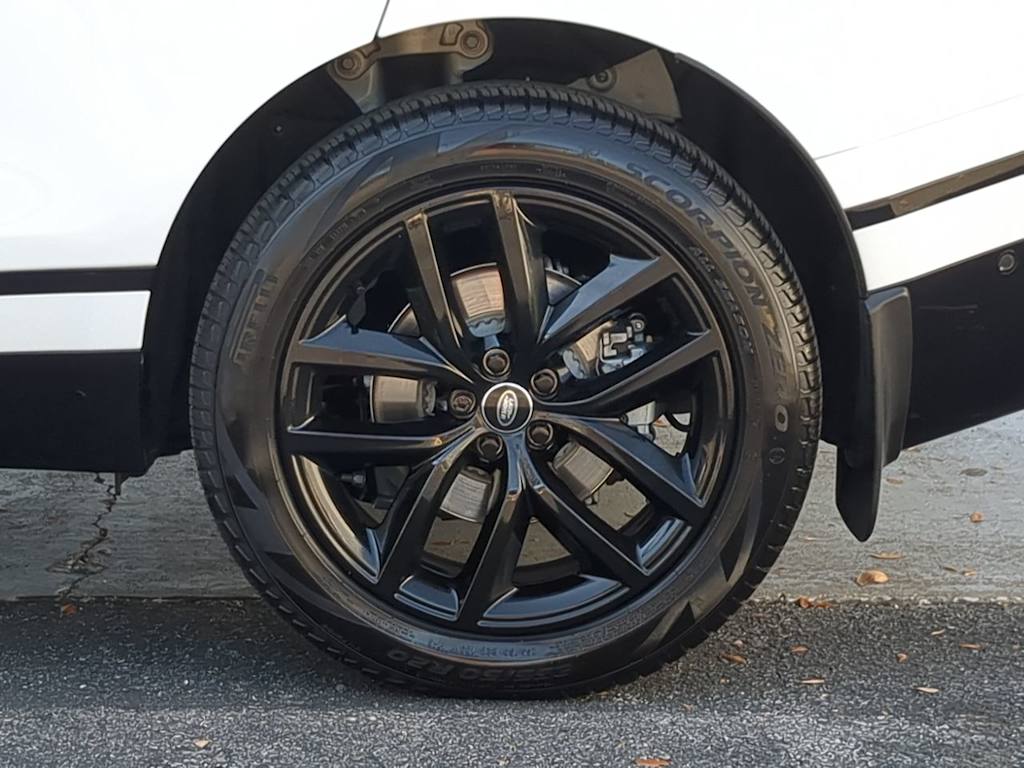 Thumbnail: 2026 Land Rover Range Rover Velar - 6