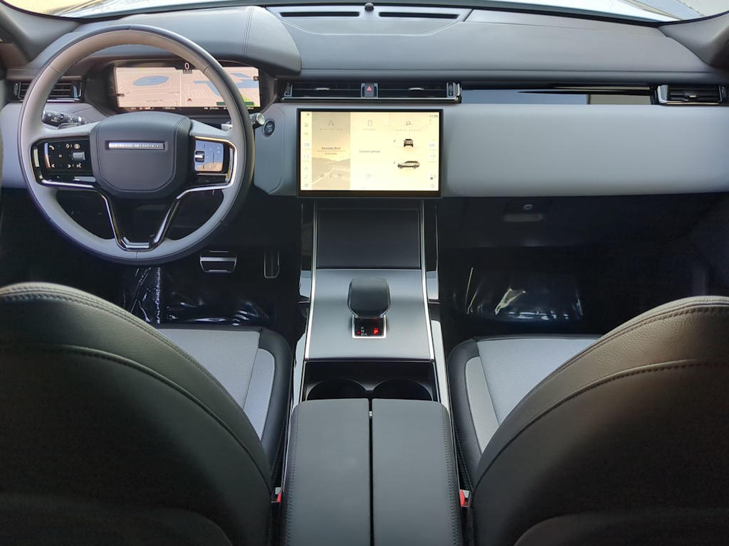 Thumbnail: 2026 Land Rover Range Rover Velar - 7