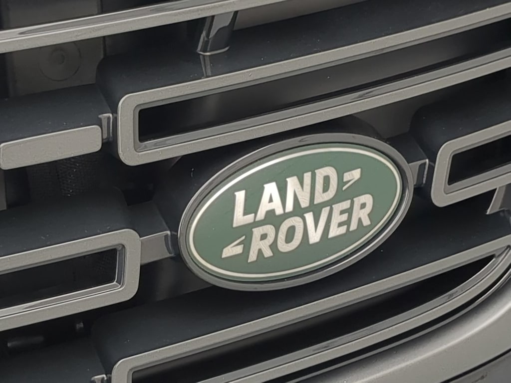 Thumbnail: 2026 Land Rover Range Rover Velar - 6