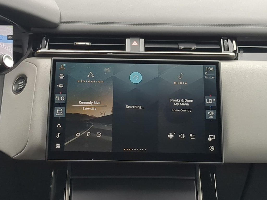 Thumbnail: 2026 Land Rover Range Rover Velar - 31