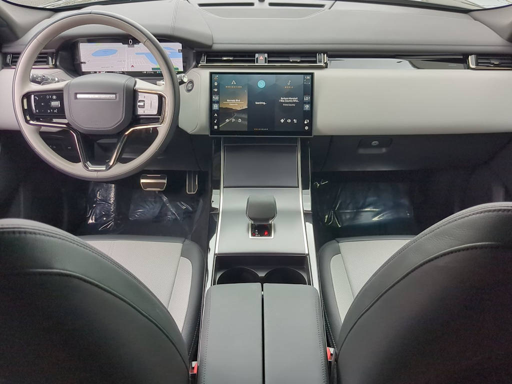 Thumbnail: 2026 Land Rover Range Rover Velar - 8