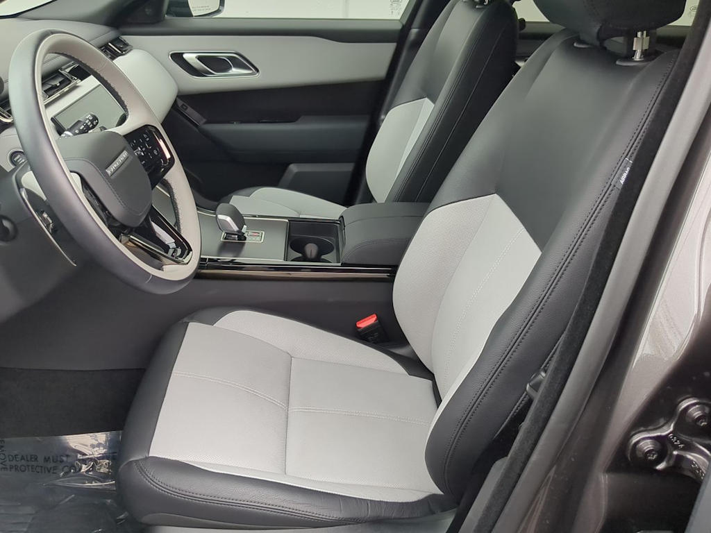 Thumbnail: 2026 Land Rover Range Rover Velar - 9