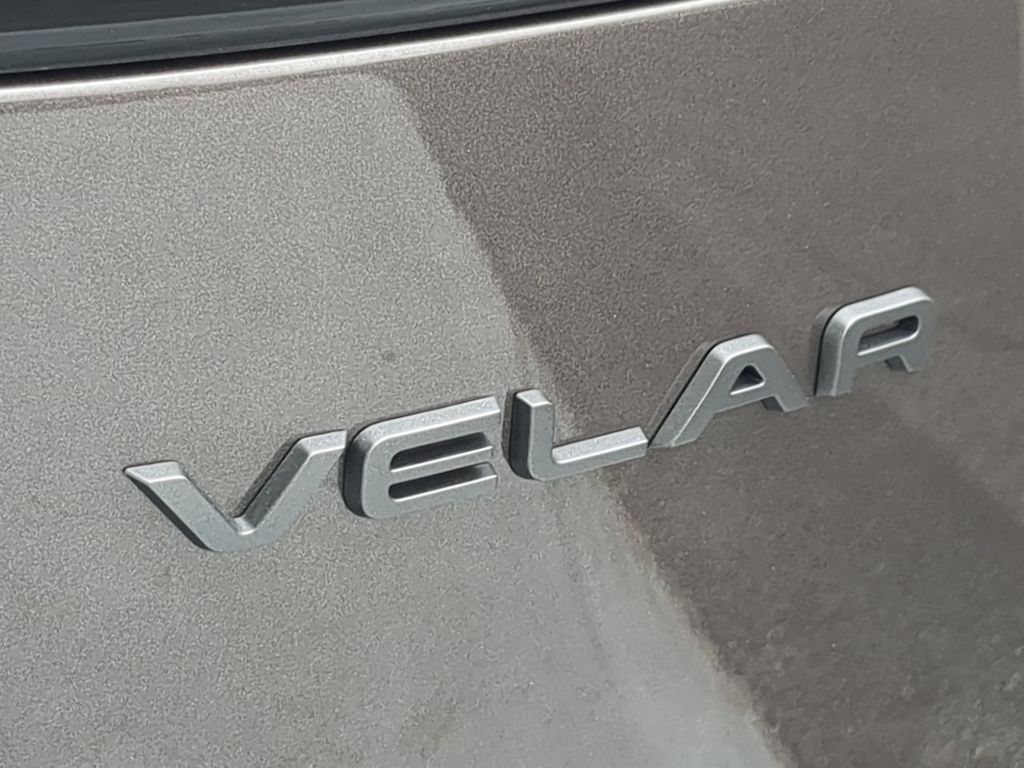 Thumbnail: 2026 Land Rover Range Rover Velar - 22