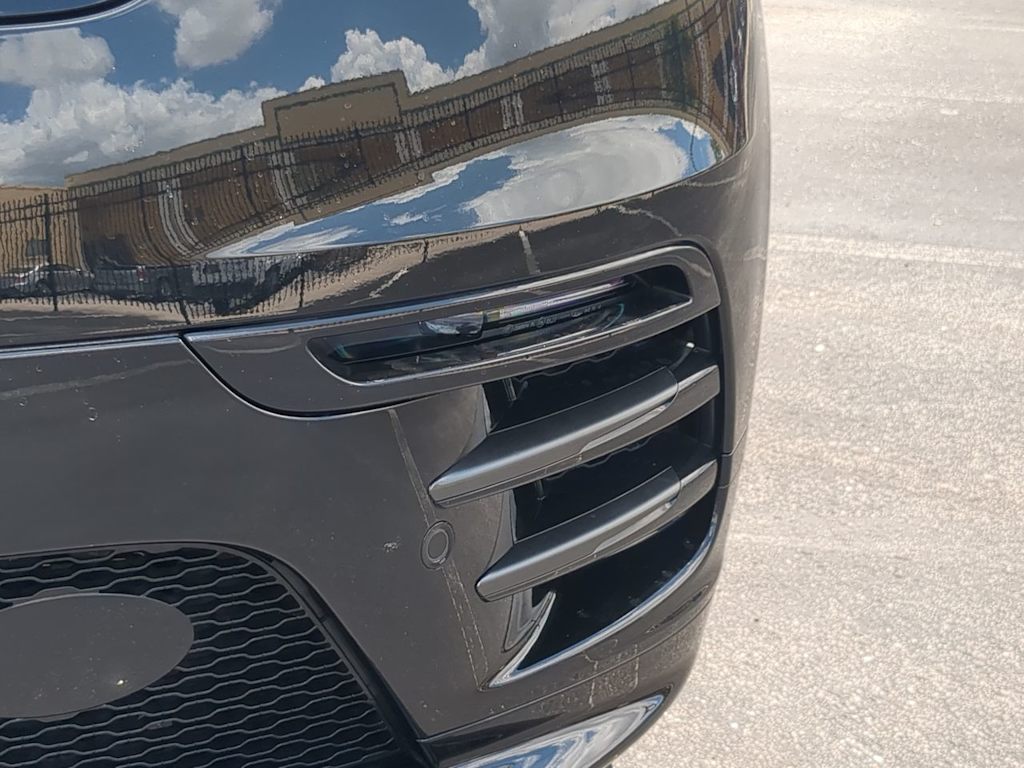 Thumbnail: 2026 Land Rover Range Rover Velar - 24
