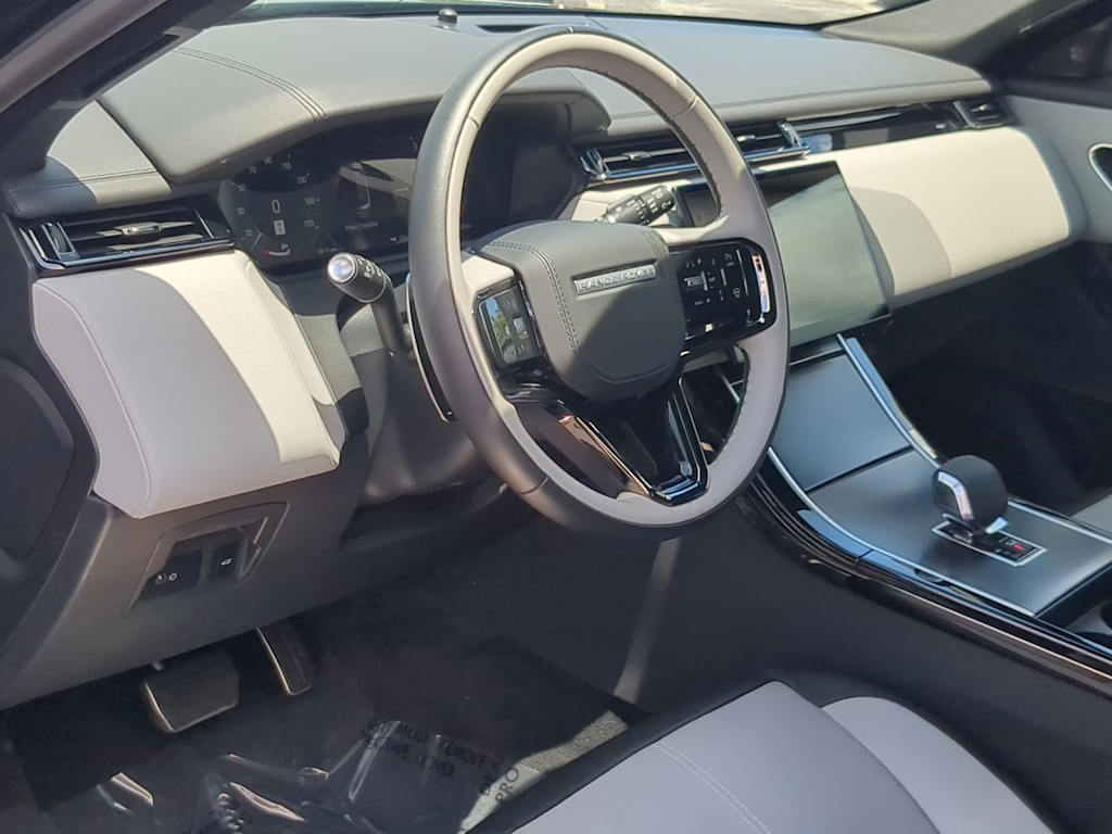 Thumbnail: 2026 Land Rover Range Rover Velar - 2