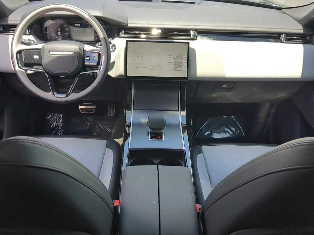 Thumbnail: 2026 Land Rover Range Rover Velar - 8