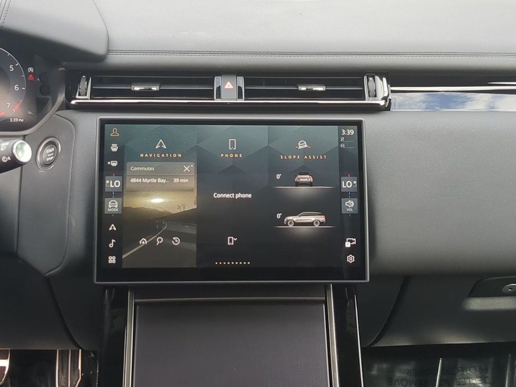 Thumbnail: 2026 Land Rover Range Rover Velar - 32