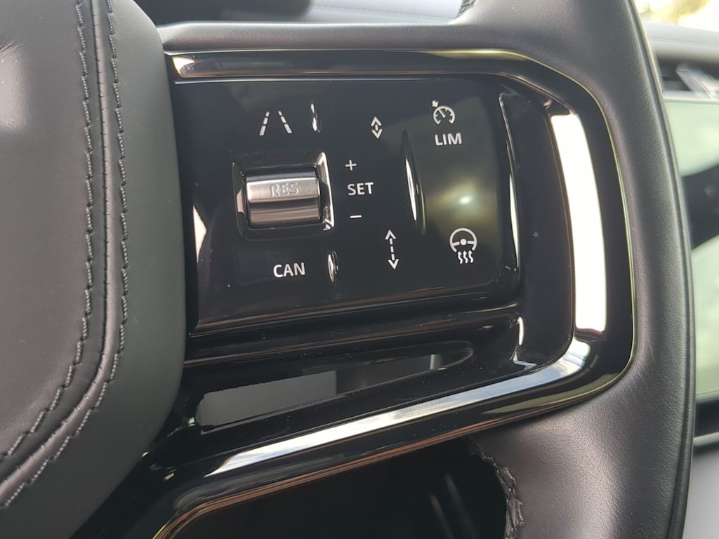 Thumbnail: 2026 Land Rover Range Rover Velar - 13