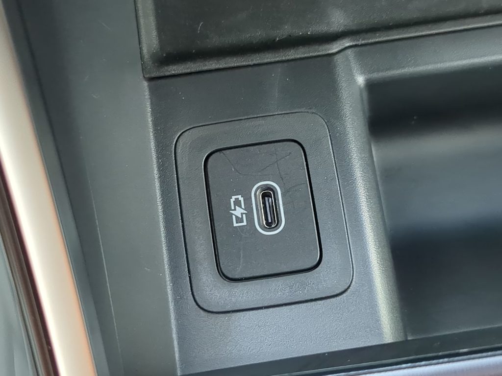 Thumbnail: 2026 Land Rover Range Rover Velar - 36