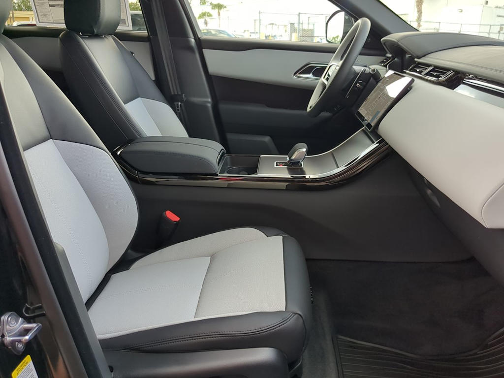 Thumbnail: 2026 Land Rover Range Rover Velar - 29